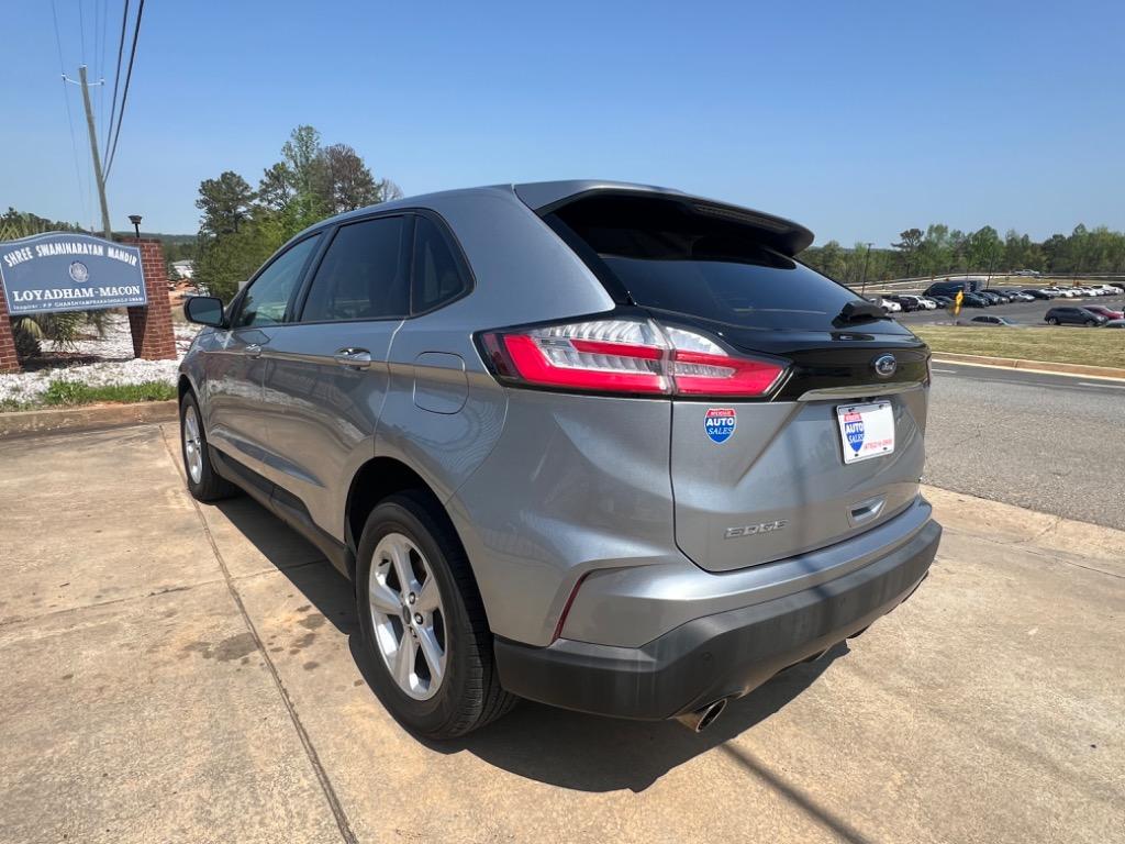 2020 Ford Edge SE photo