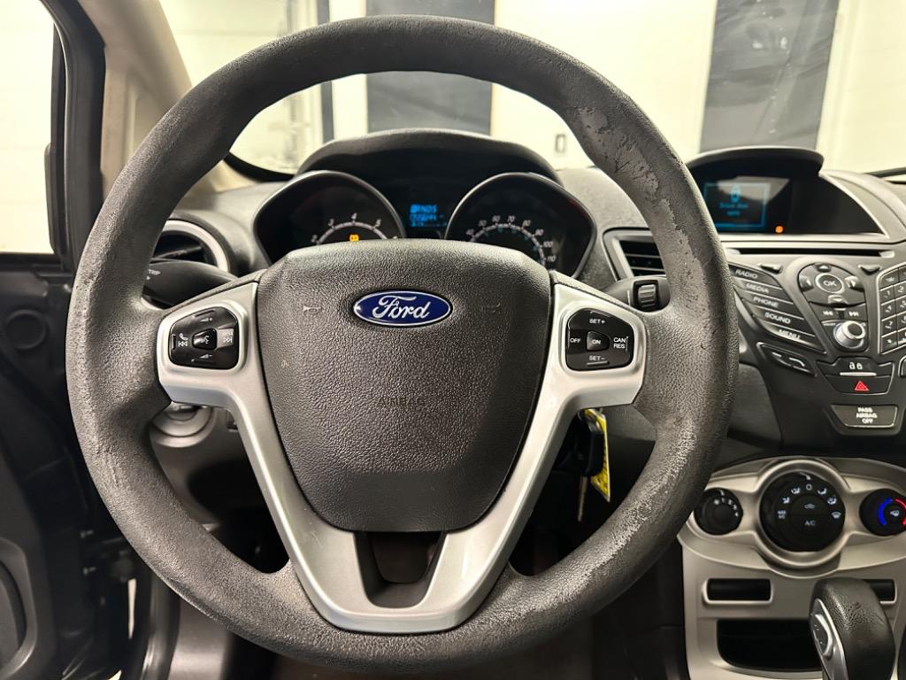 2017 Ford Fiesta SE photo