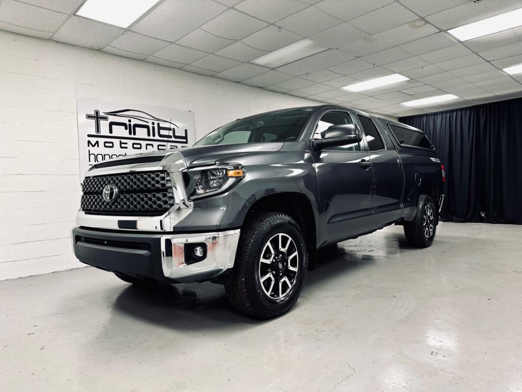 The 2019 Toyota Tundra SR5 photos
