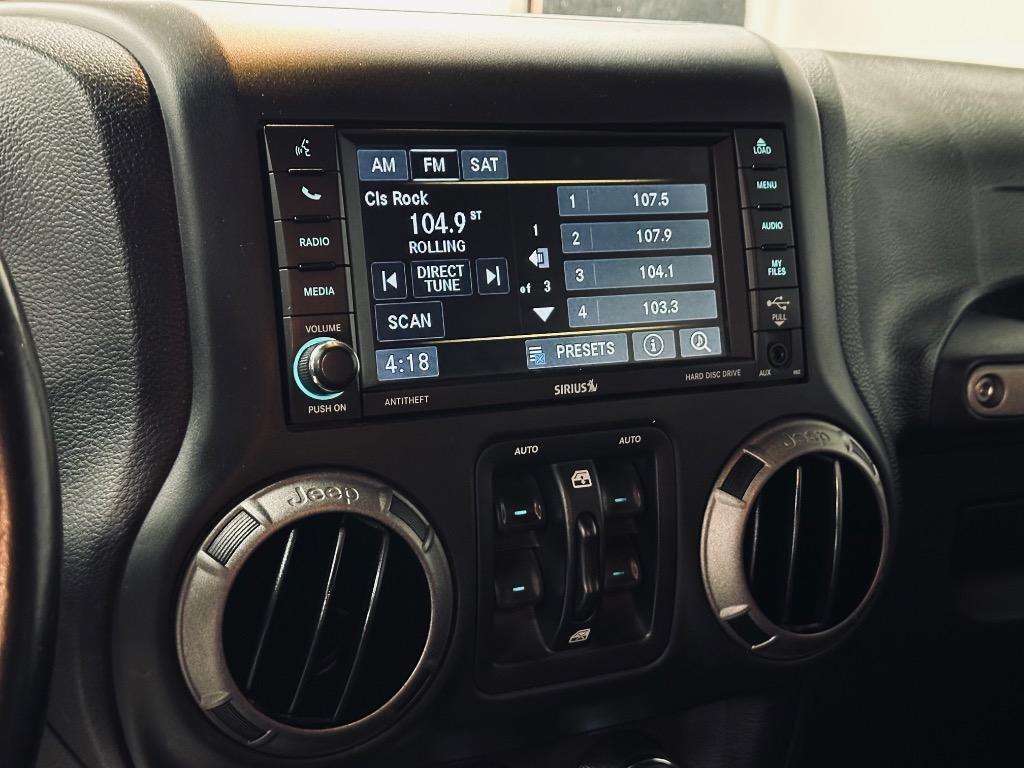 2016 Jeep Wrangler Unlimited Sport photo