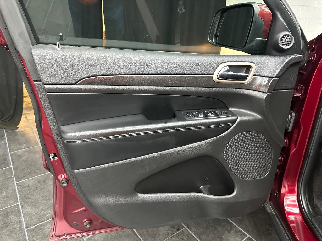 2017 Jeep Cherokee - $13,995