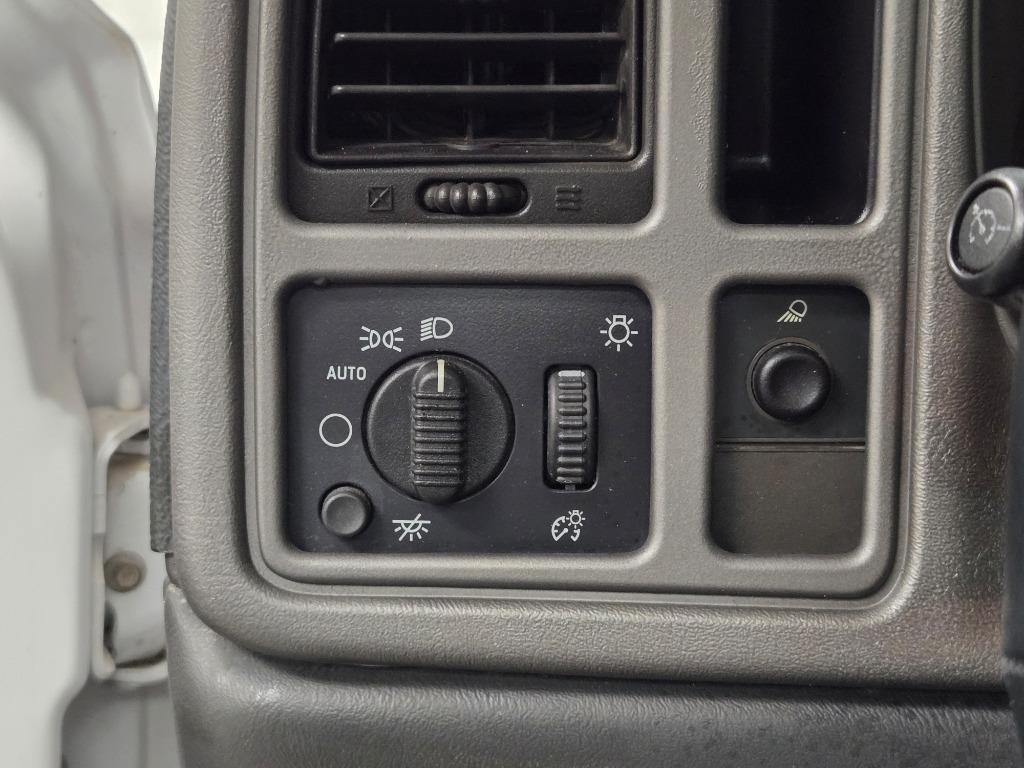 2006 Chevrolet Silverado 1500 Work Truck photo