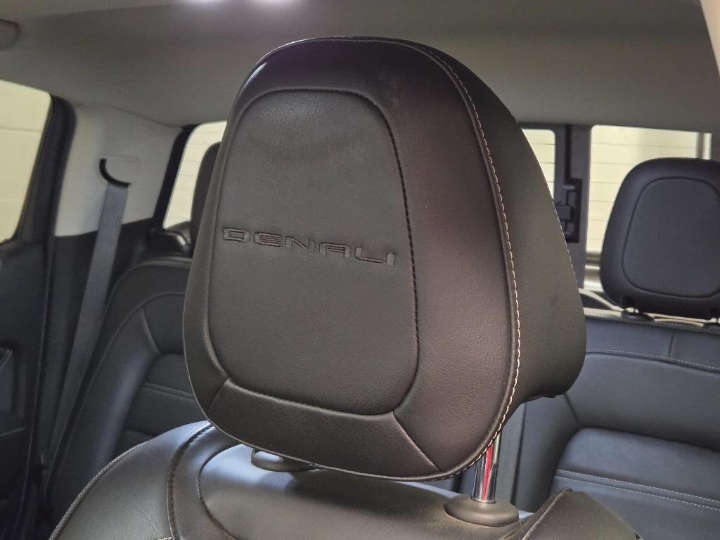 2021 GMC Canyon Denali photo