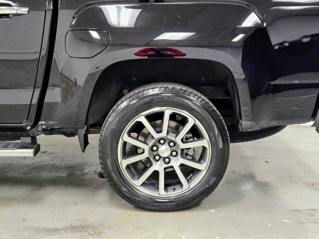 2021 GMC Canyon Denali photo