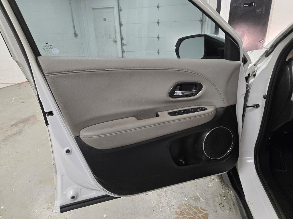 2017 Honda HR-V EX-L photo