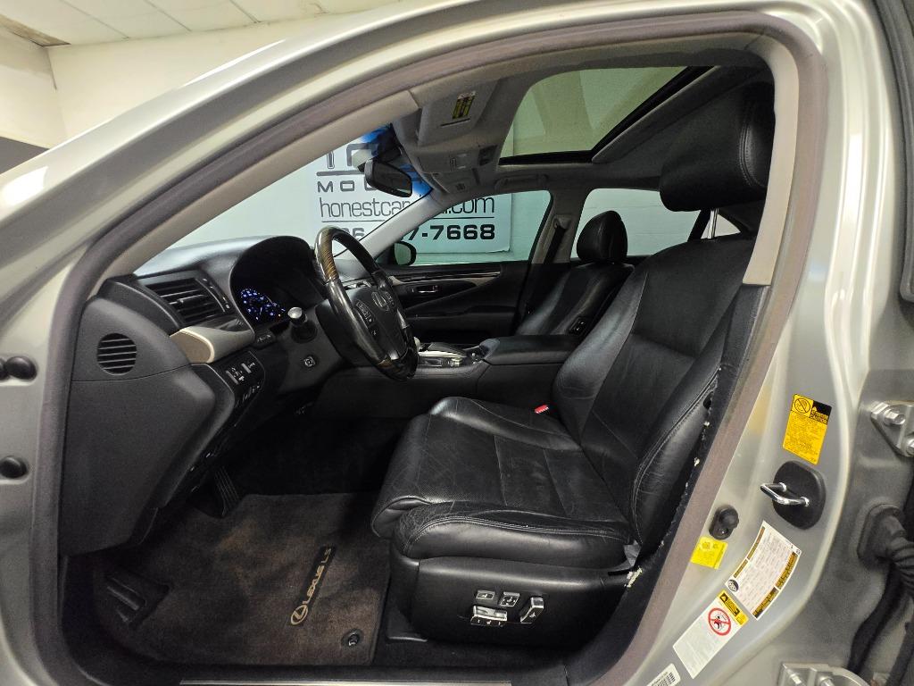 2013 Lexus LS 460 photo