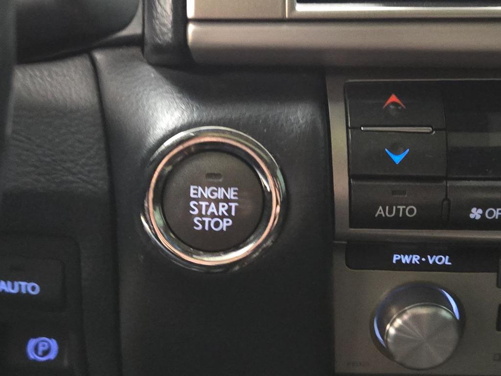 2013 Lexus LS 460 photo