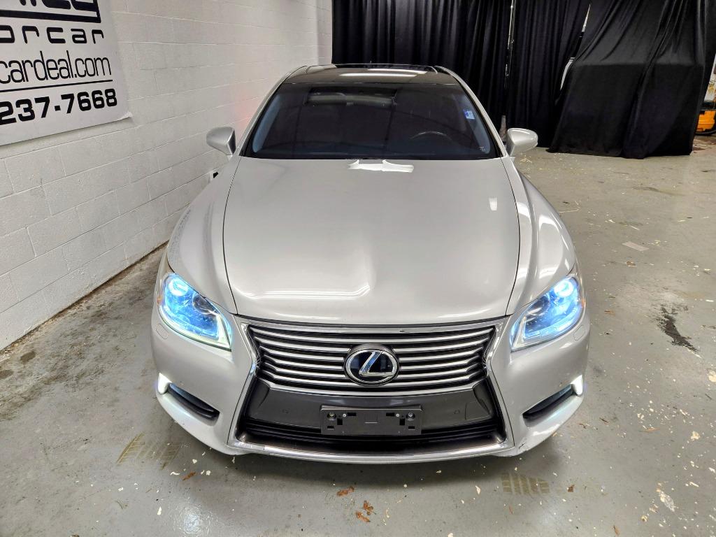 2013 Lexus LS 460 photo