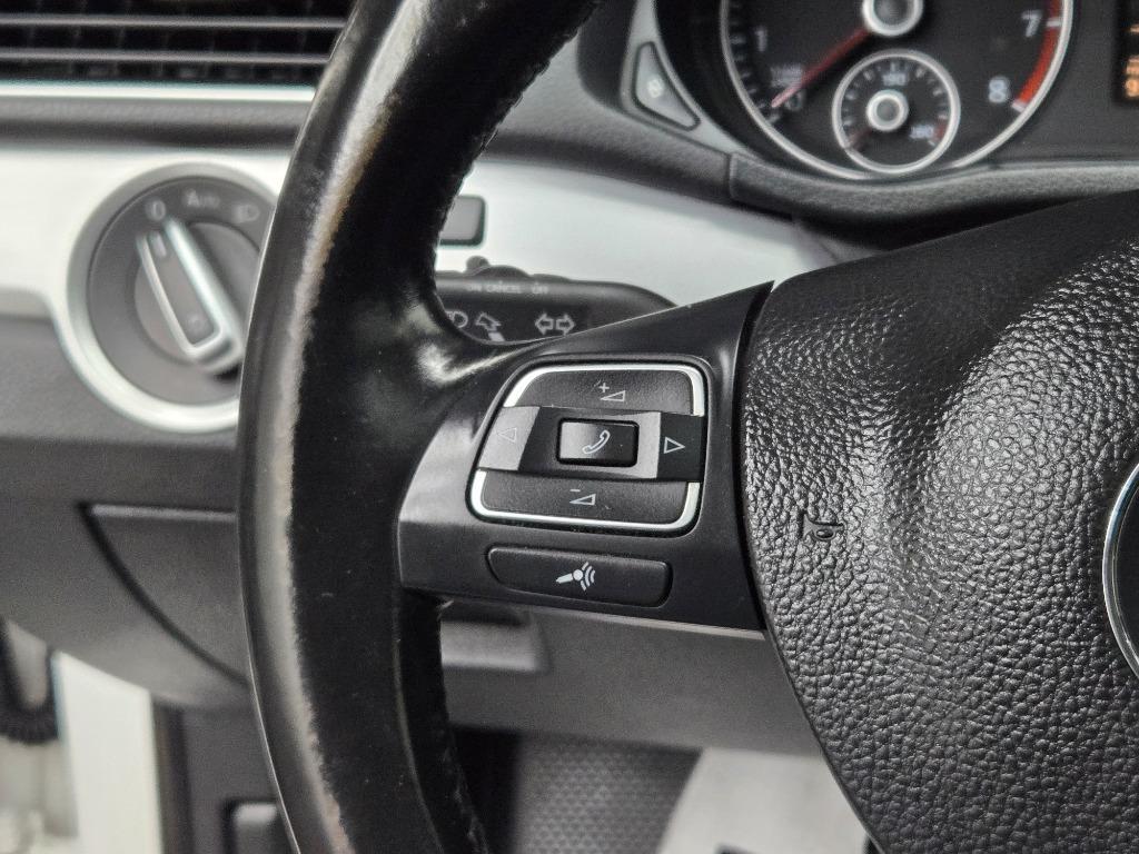2012 Volkswagen Passat - $9,995