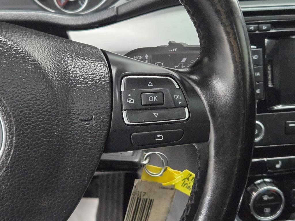 2012 Volkswagen Passat - $9,995