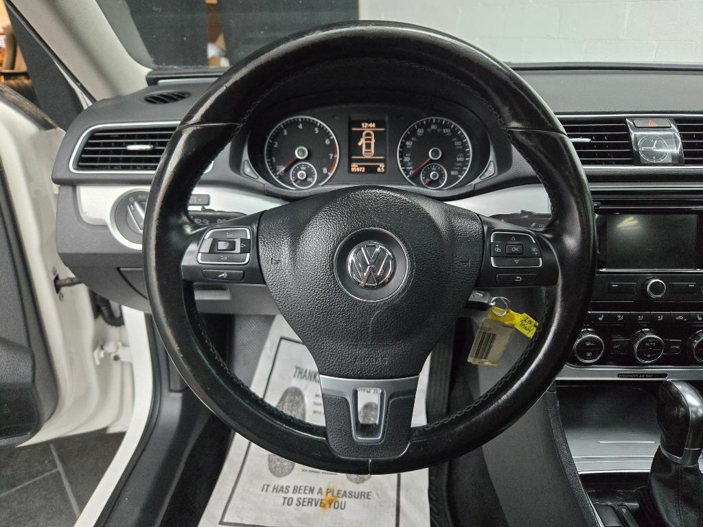 2012 Volkswagen Passat - $9,995