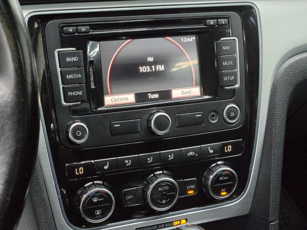 2012 Volkswagen Passat - $9,995