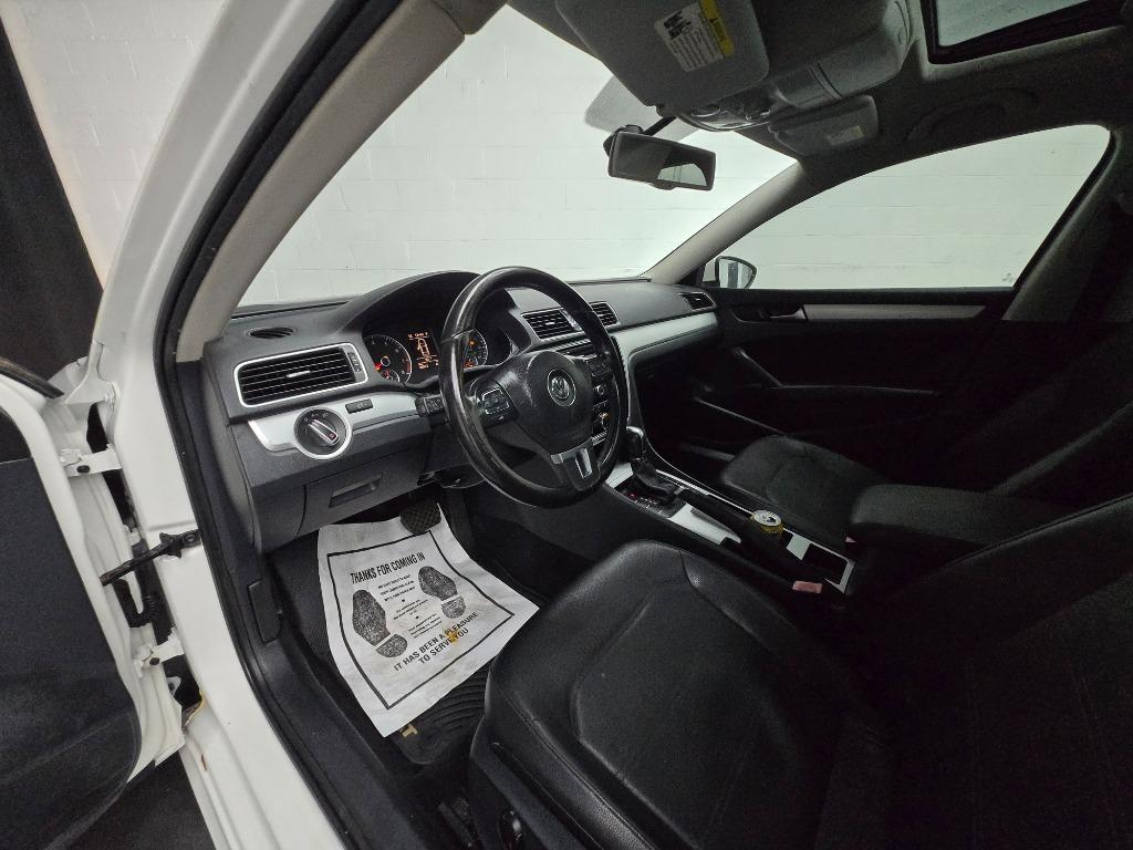 2012 Volkswagen Passat - $9,995