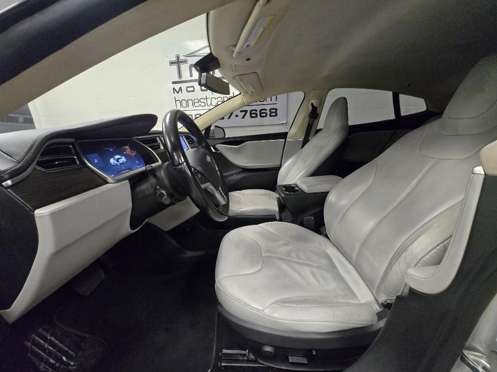 2014 Tesla Model S photo