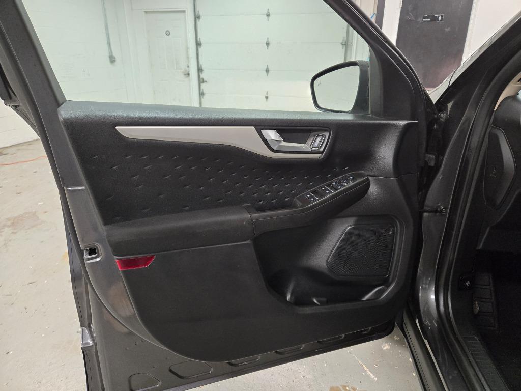 2020 Ford Escape - $17,995