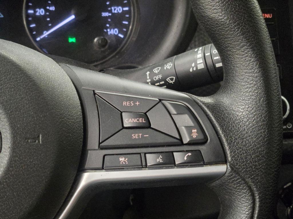 2022 Nissan Kicks SV photo
