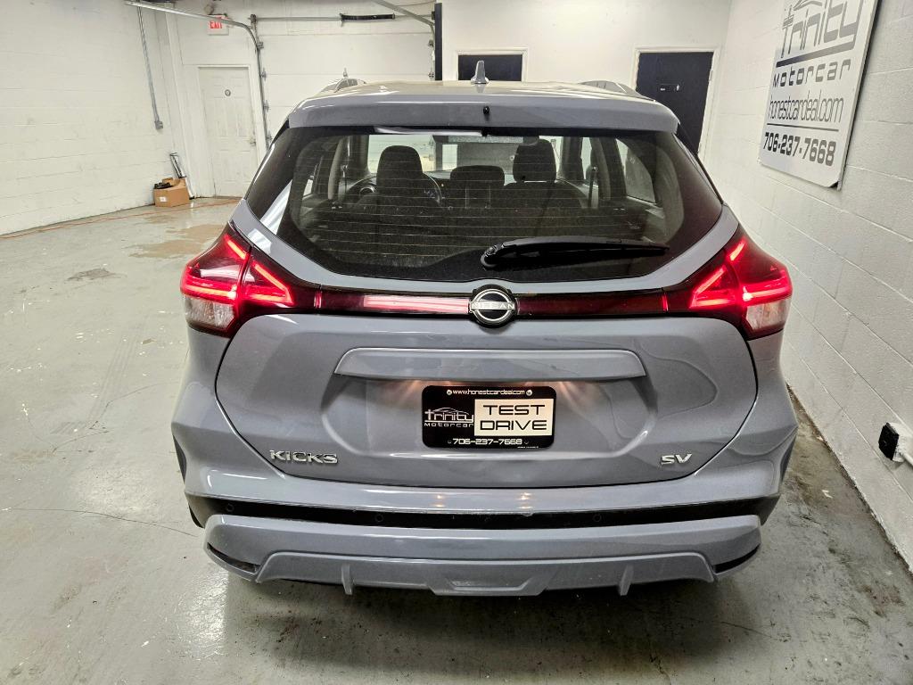 2022 Nissan Kicks SV photo