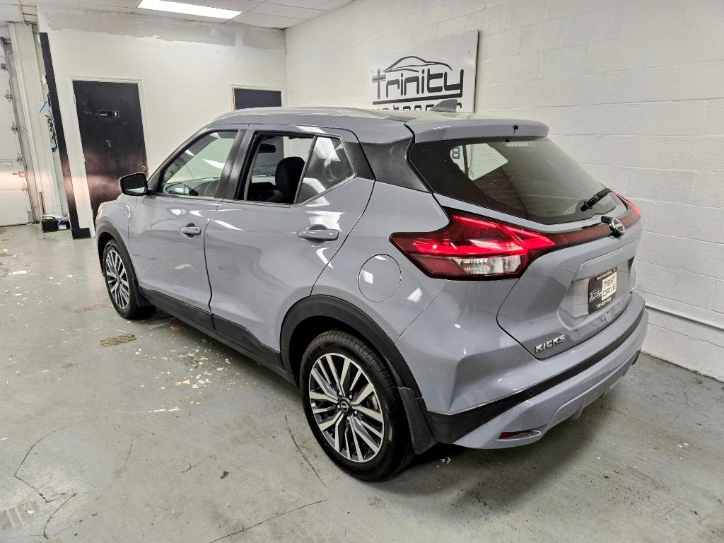 2022 Nissan Kicks SV photo
