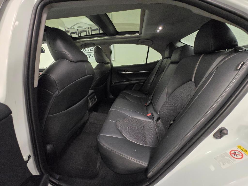 2019 Toyota Camry XSE photo