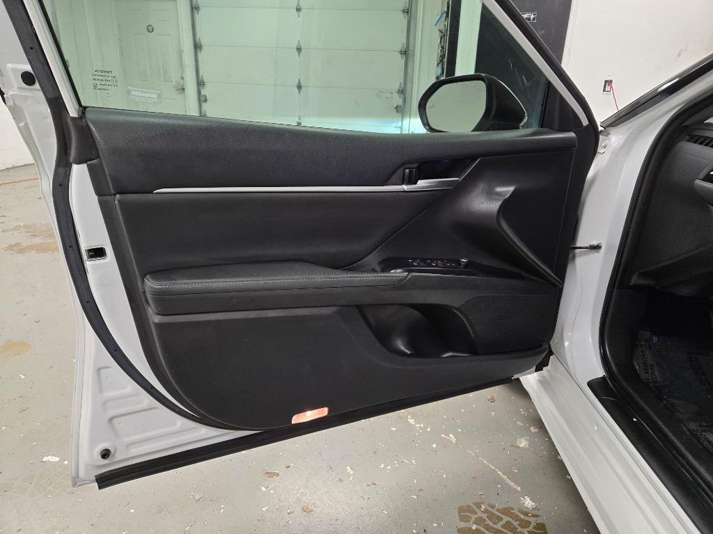 2019 Toyota Camry XSE photo