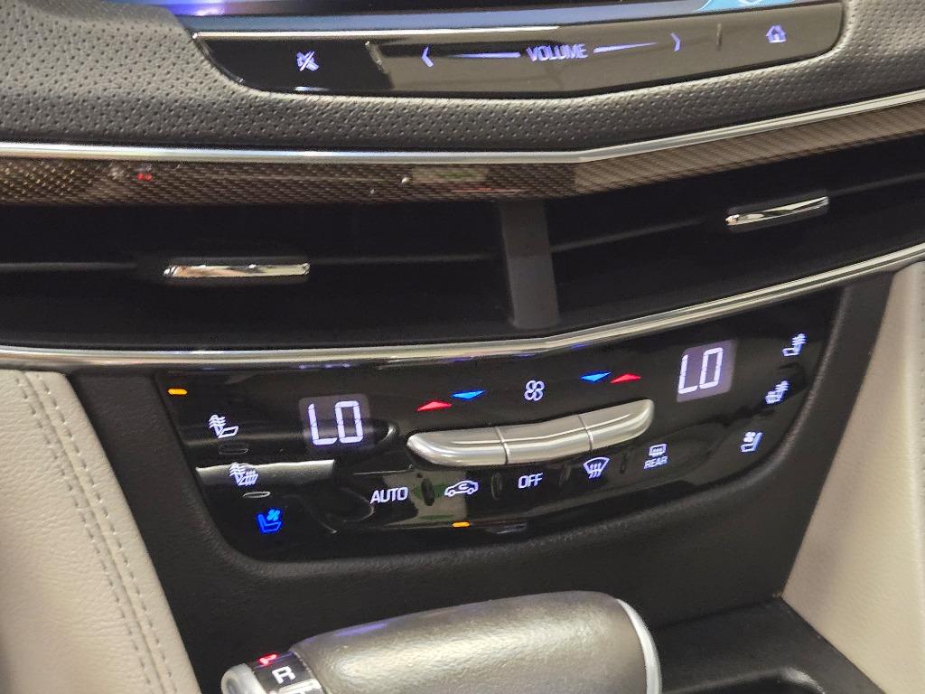 2018 Cadillac CT6 Luxury photo
