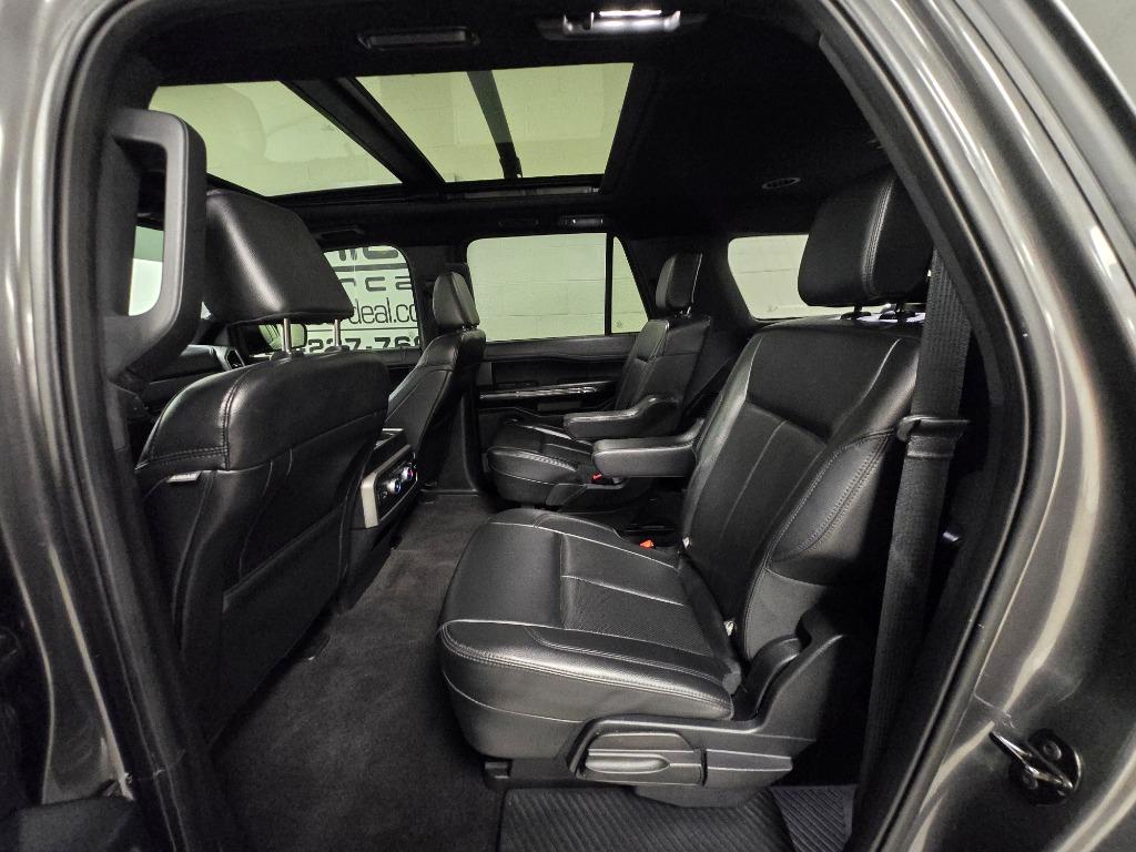 2021 Ford Expedition Max XLT photo