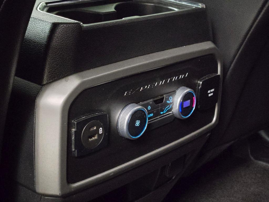 2021 Ford Expedition Max XLT photo
