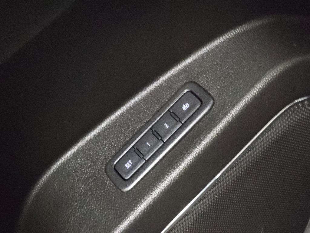2019 Chevrolet Tahoe LT photo