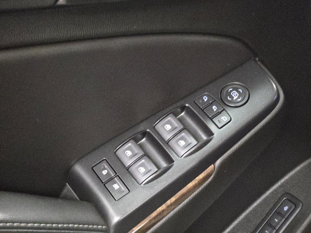 2019 Chevrolet Tahoe LT photo