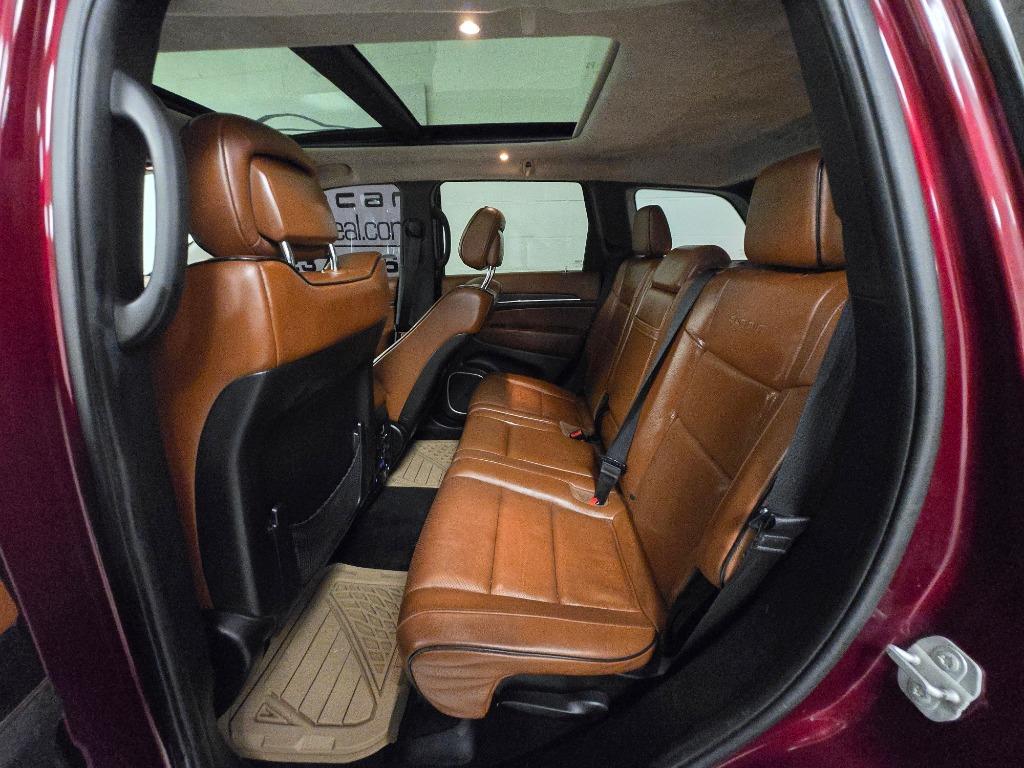 2016 Jeep Grand Cherokee Summit photo