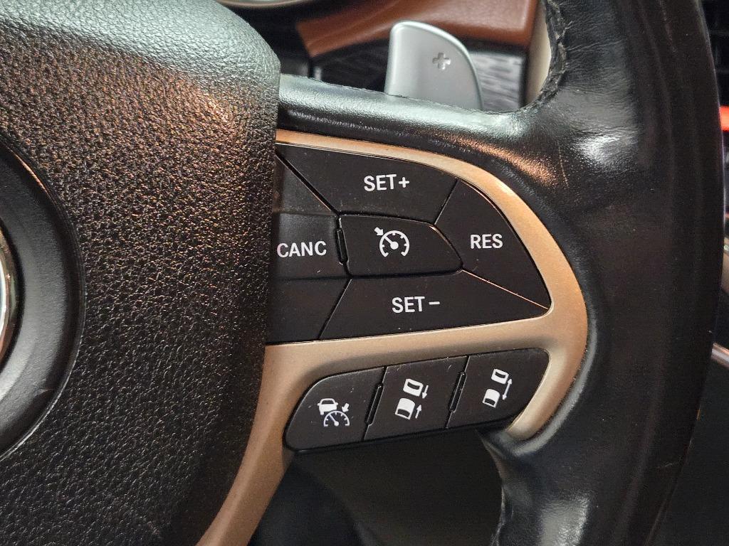 2016 Jeep Grand Cherokee Summit photo
