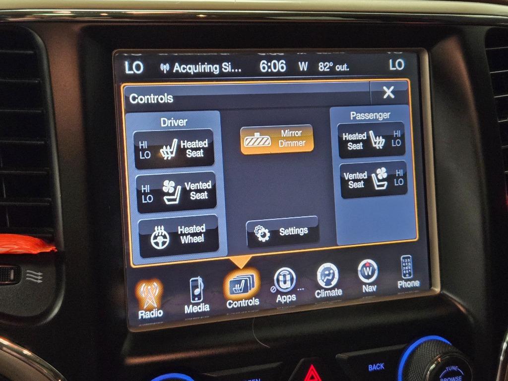 2016 Jeep Grand Cherokee Summit photo