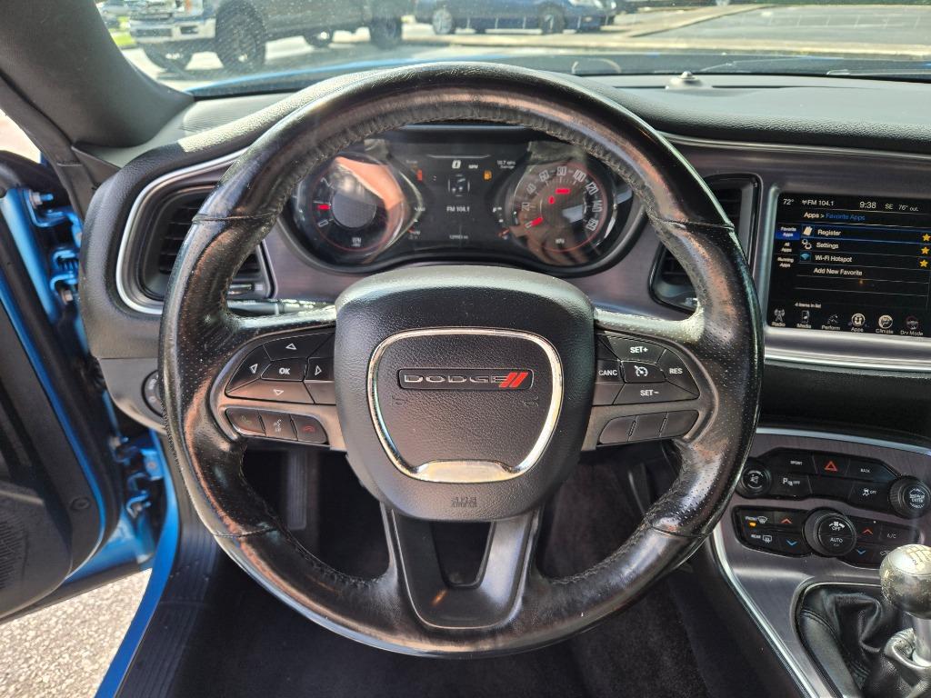 2016 Dodge Challenger R/T photo