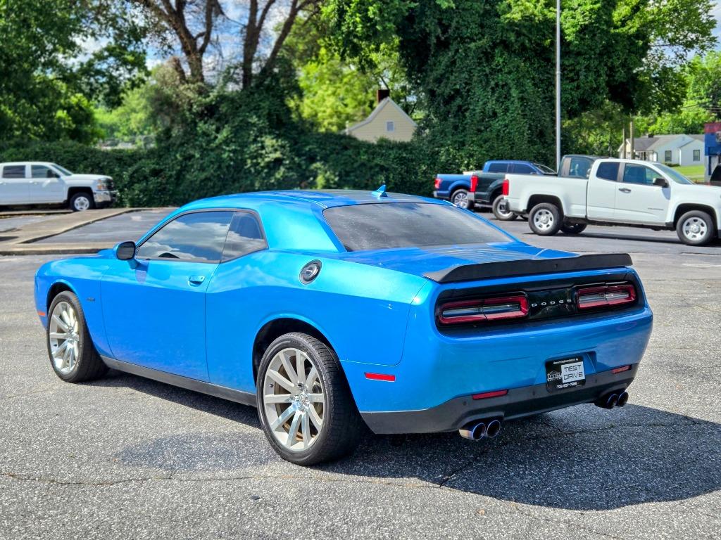 2016 Dodge Challenger R/T photo