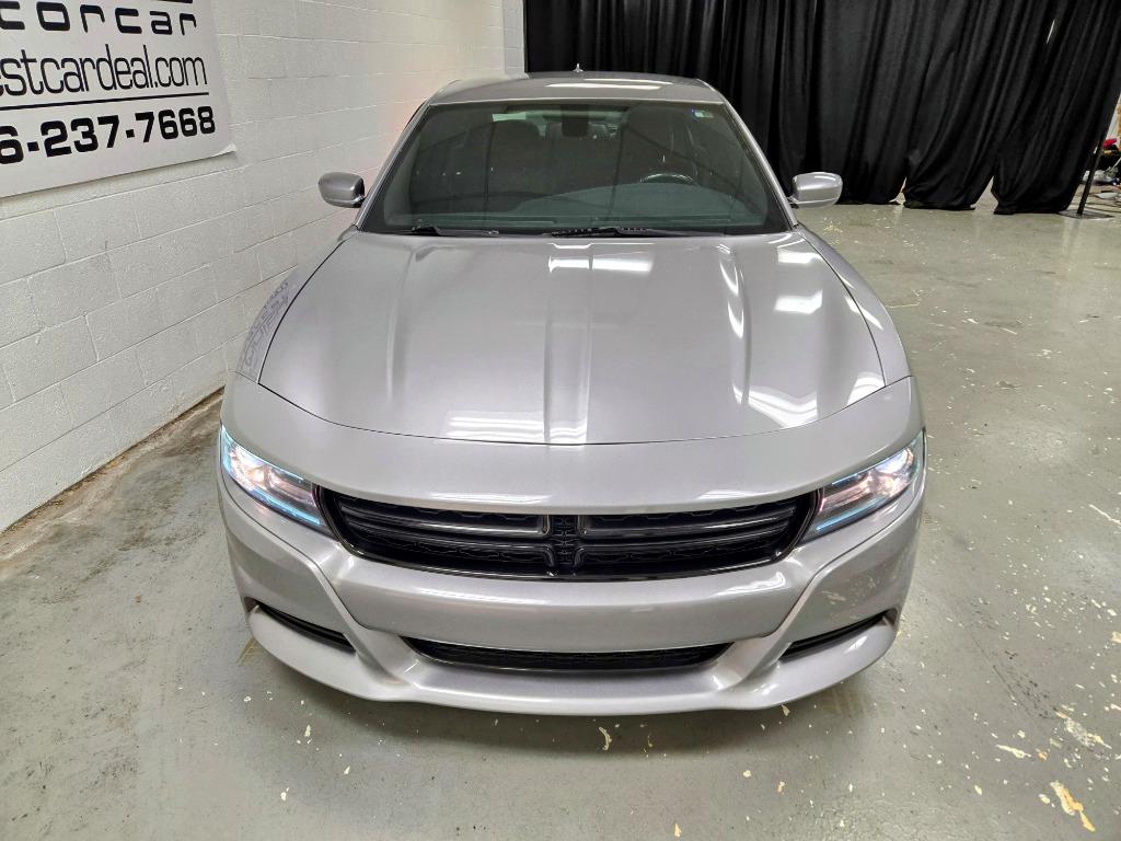 2016 Dodge Charger SXT photo