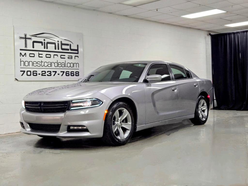 2016 Dodge Charger SXT photo