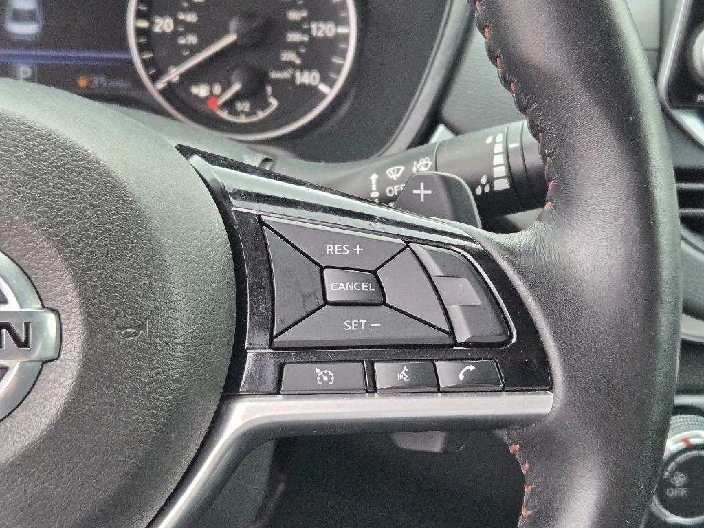 2020 Nissan Altima SR photo