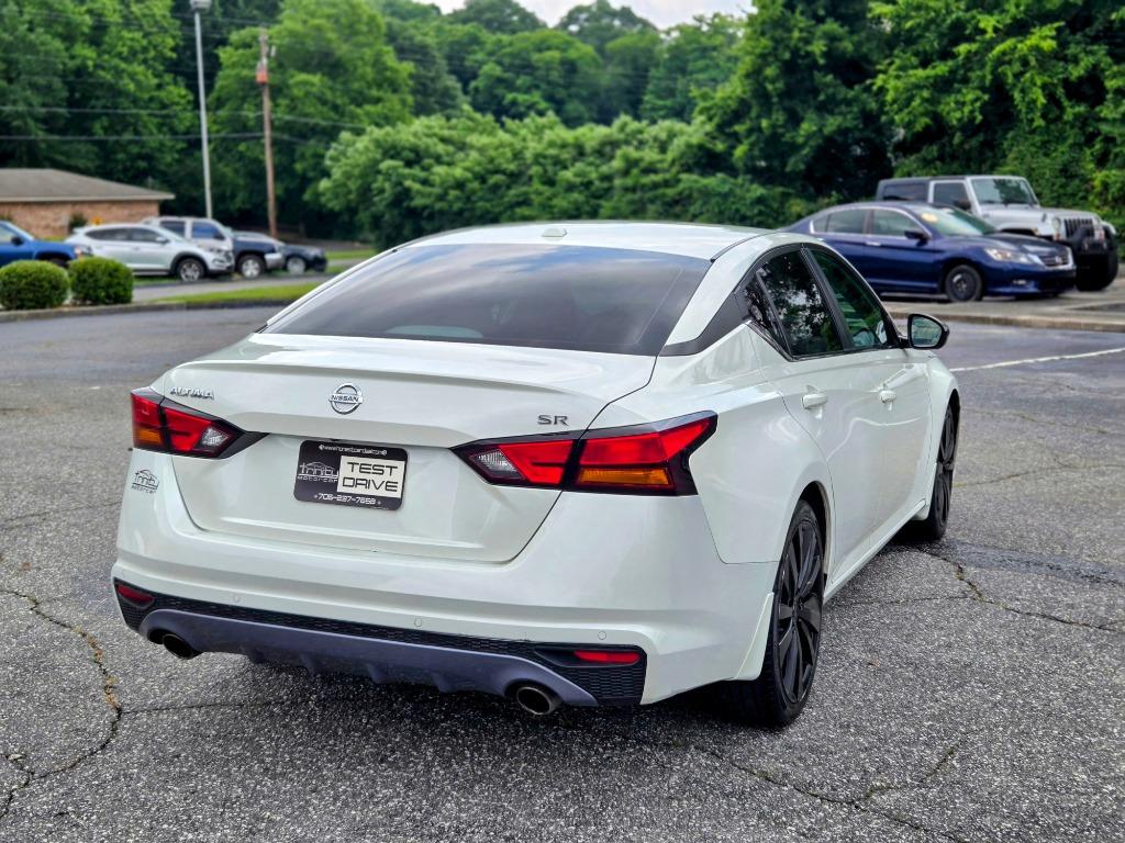 2020 Nissan Altima SR photo