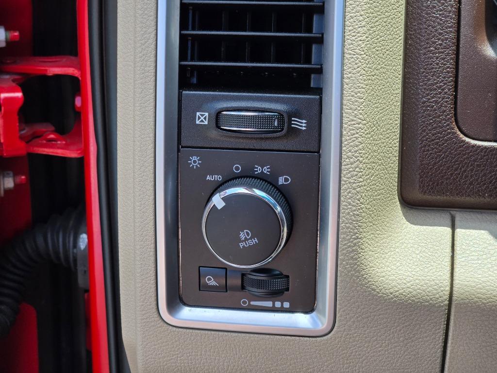 2017 RAM 1500 SLT photo