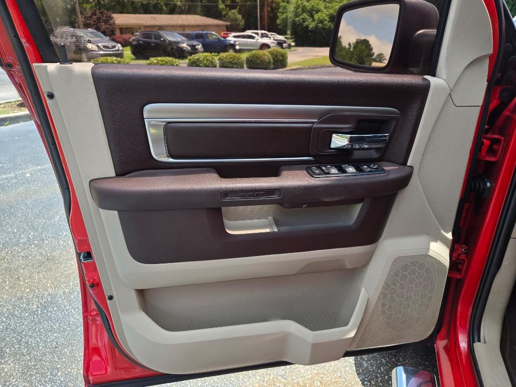 2017 RAM 1500 SLT photo