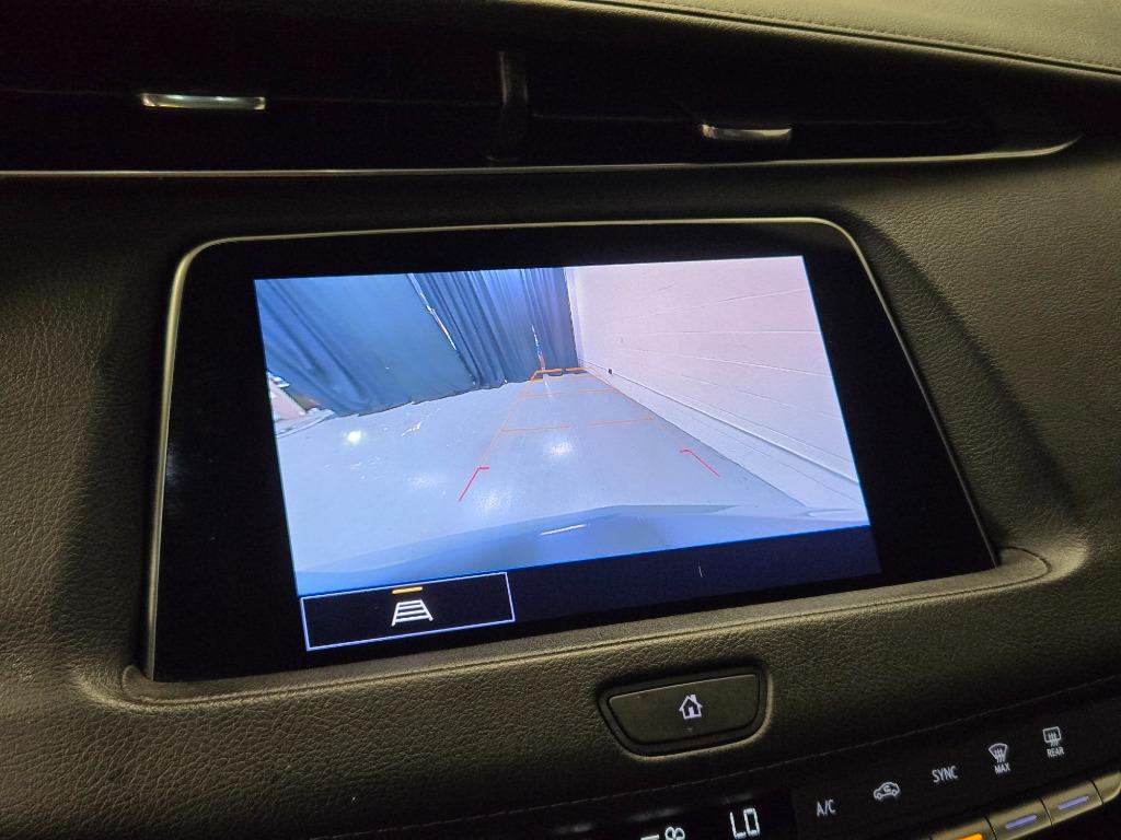 2022 Cadillac XT4 Premium Luxury photo