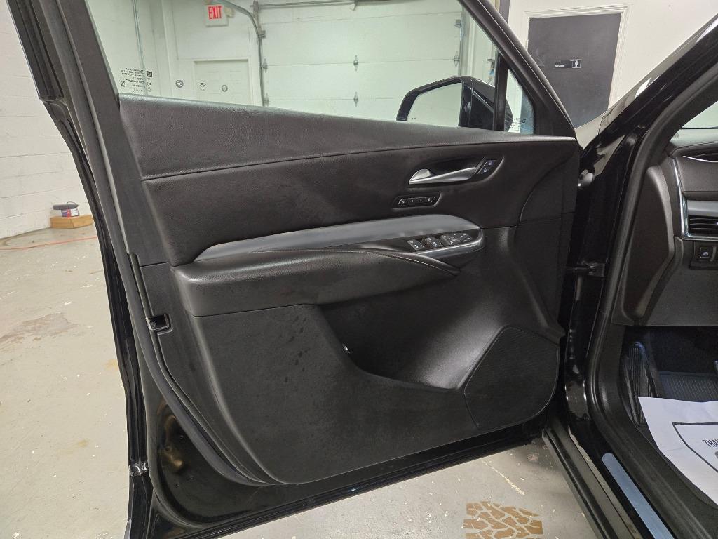 2022 Cadillac XT4 Premium Luxury photo