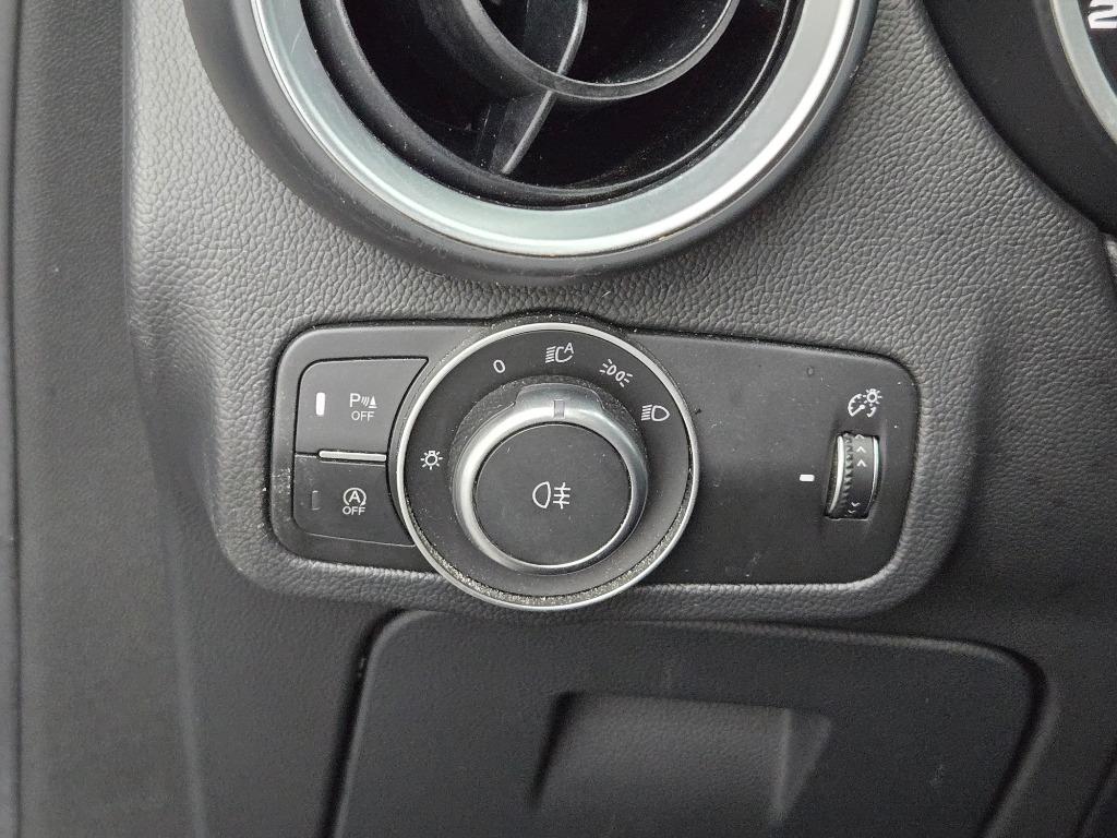2020 Alfa Romeo Stelvio - $15,095