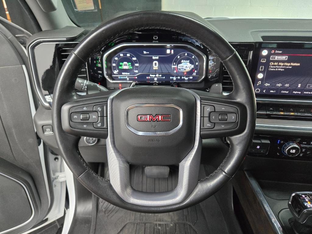 2022 GMC Sierra 1500 - $42,995