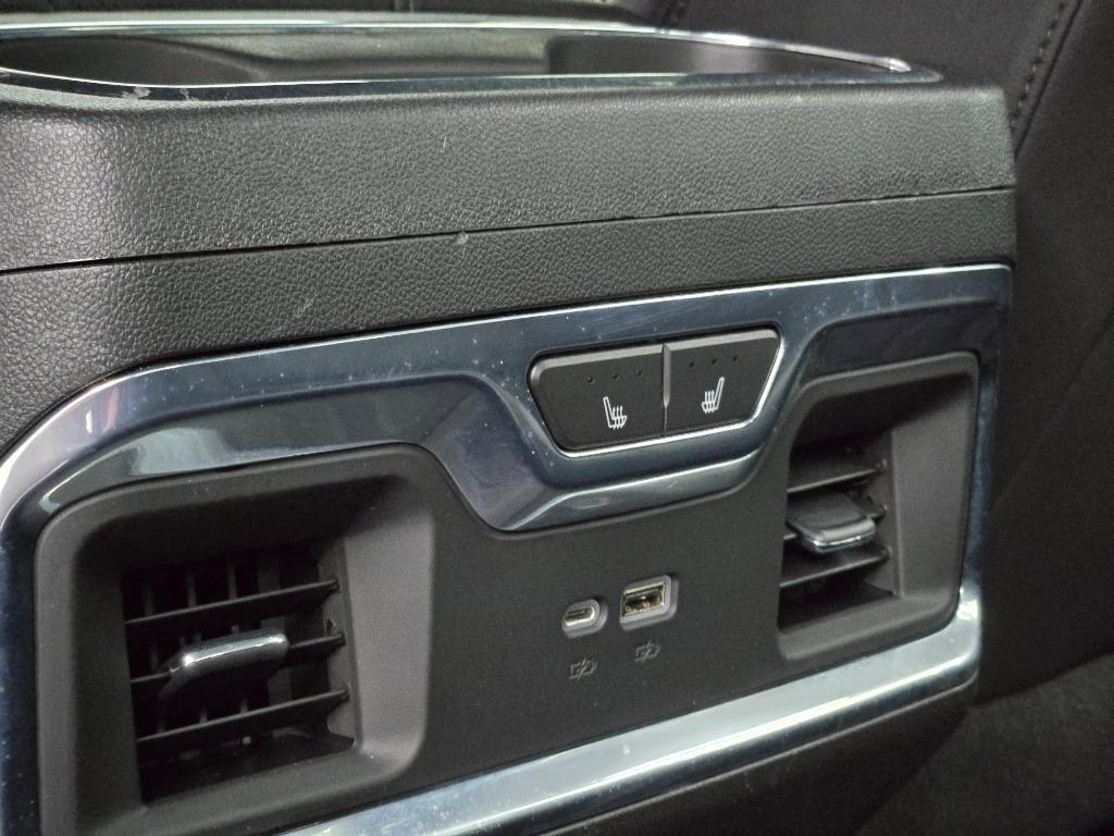 2022 GMC Sierra 1500 - $42,995