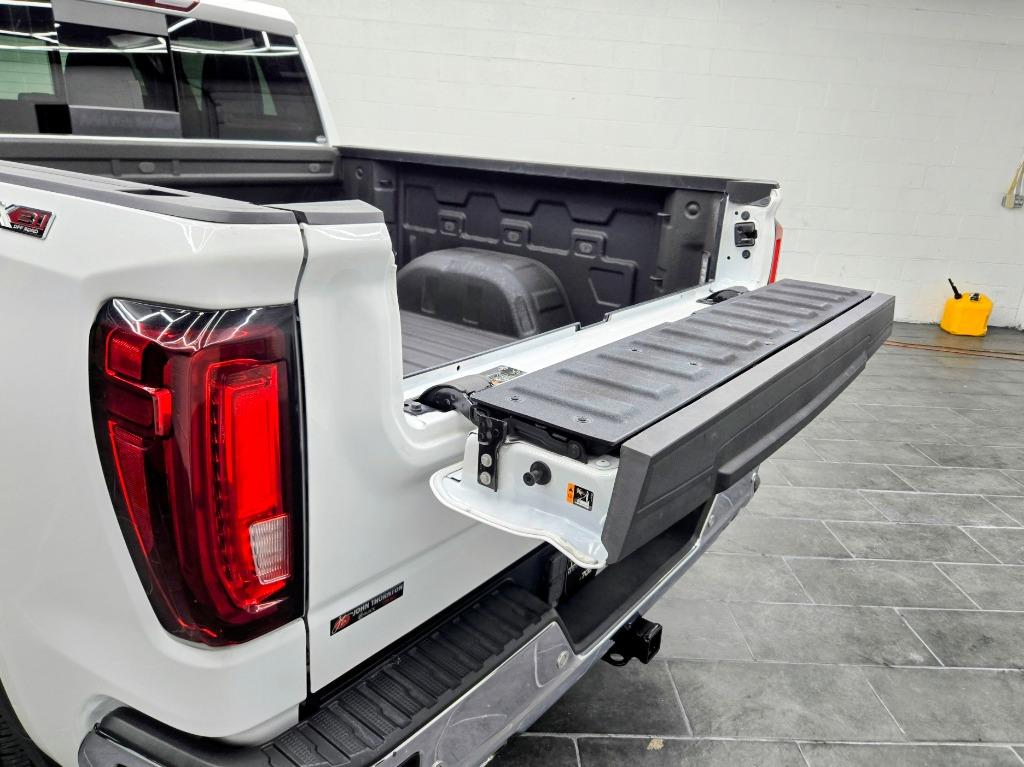 2022 GMC Sierra 1500 - $42,995