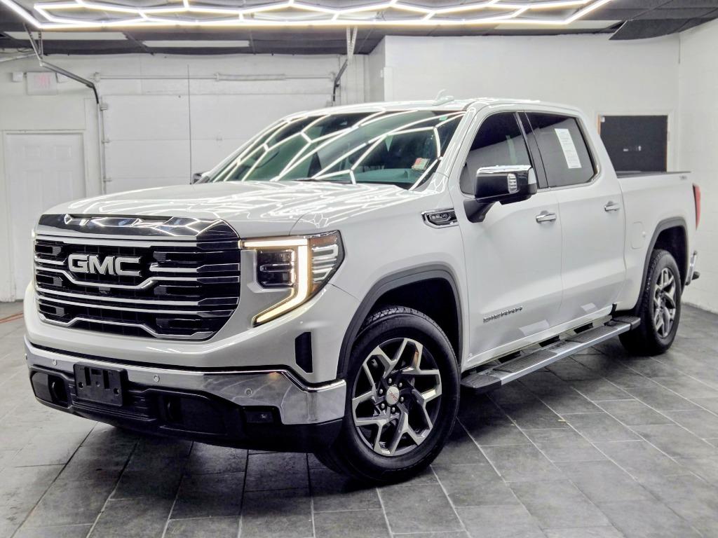 2022 GMC Sierra 1500 - $42,995