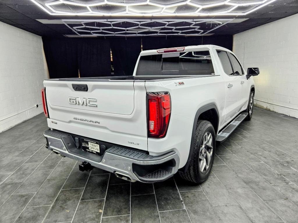 2022 GMC Sierra 1500 - $42,995