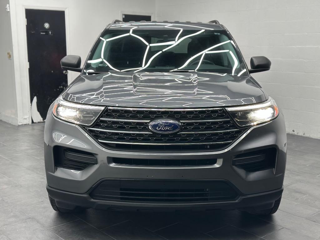 2022 Ford Explorer - $31,995