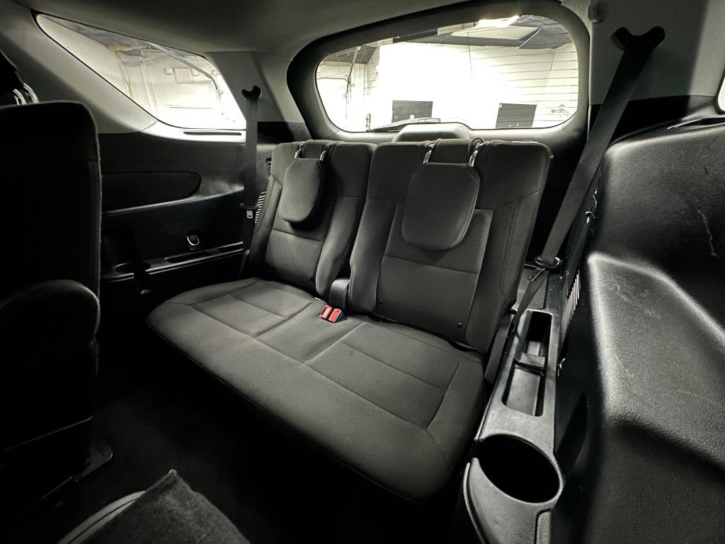 2022 Ford Explorer - $31,995